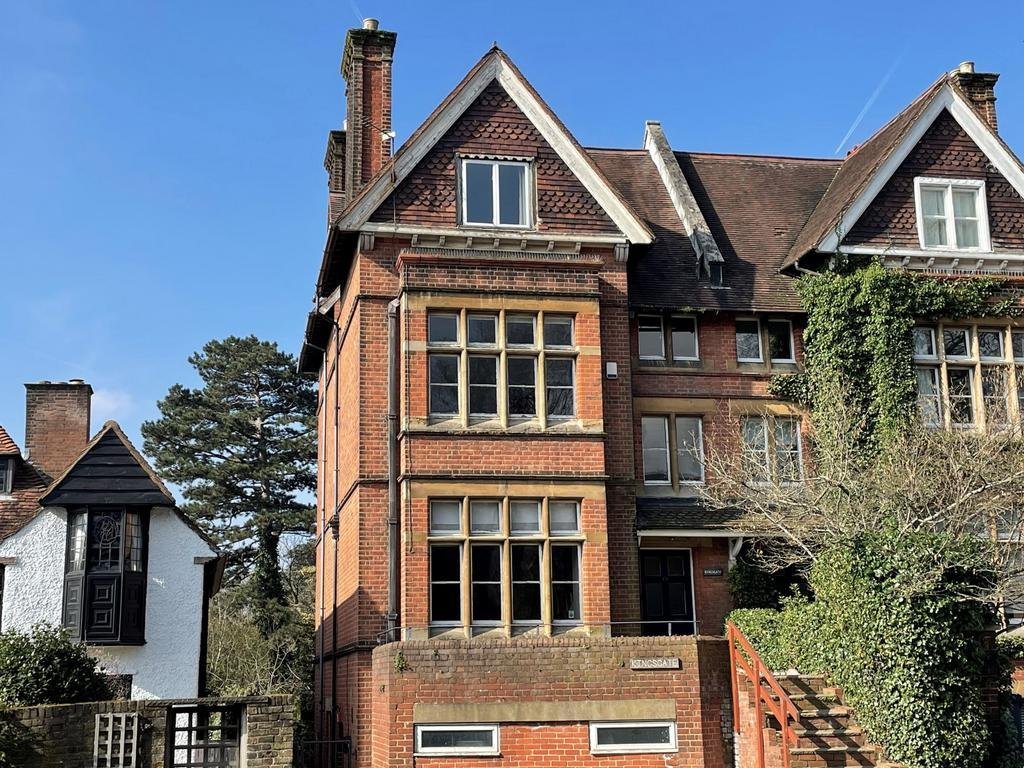 HARROW ON THE HILL