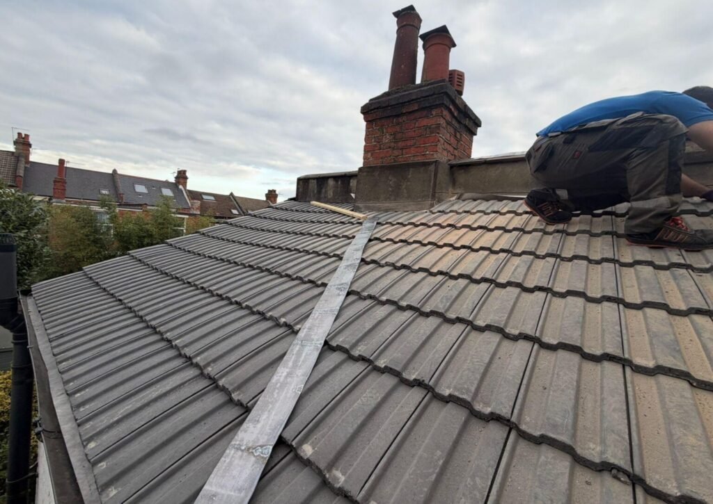 Roofers Pinner 3 Why Pinner Roofs Age Differently